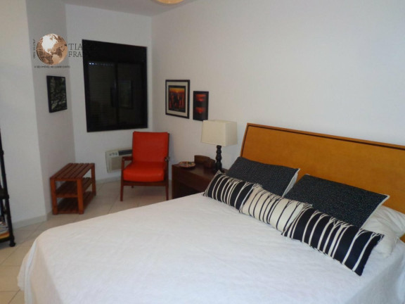 Imagem Apartamento com 3 Quartos à Venda, 184 m² em Pitangueiras - Guarujá Imagem Apartamento com 3 Quartos à Venda, 184 m² em Pitangueiras - Guarujá