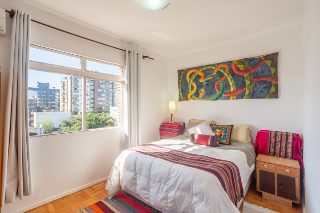 Imagem Imóvel com 2 Quartos à Venda, em Menino Deus - Porto Alegre Imagem Imóvel com 2 Quartos à Venda, em Menino Deus - Porto Alegre