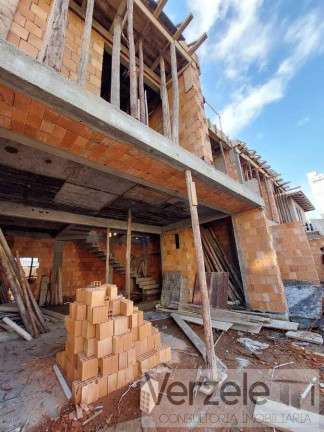 Imagem Casa com 3 Quartos à Venda, 180 m² em Centro - Balneário Camboriú
