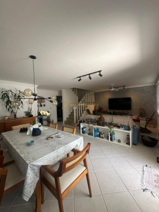 Imagem Casa com 4 Quartos à Venda, em Vargem Pequena - Rio De Janeiro Imagem Casa com 4 Quartos à Venda, em Vargem Pequena - Rio De Janeiro