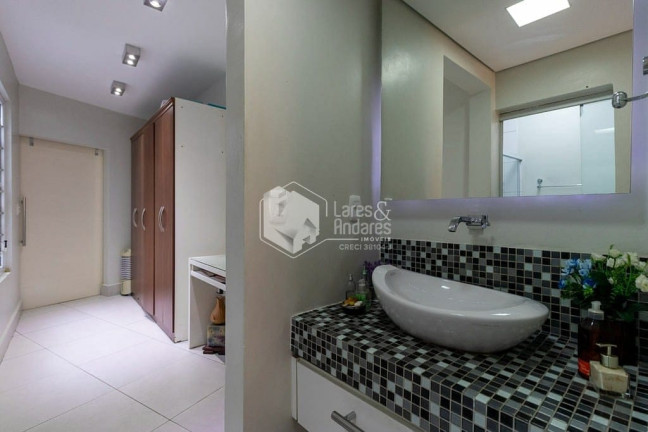 Imagem Casa com 3 Quartos à Venda, 220 m² em Vila Monumento - São Paulo Imagem Casa com 3 Quartos à Venda, 220 m² em Vila Monumento - São Paulo