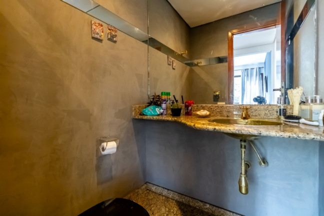 Imagem Apartamento com 3 Quartos à Venda, 245 m² em Vila Suzana - São Paulo