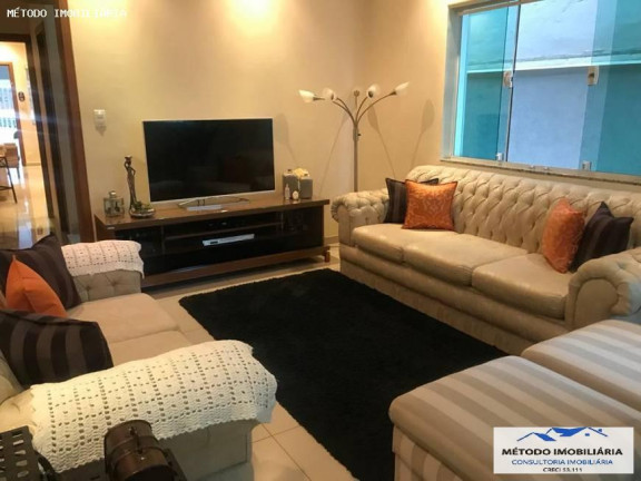 Imagem Casa com 3 Quartos à Venda, 300 m² em Jardim - Santo André