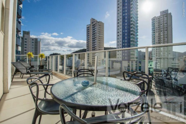 Imagem Apartamento com 3 Quartos à Venda, 130 m² em Centro - Balneário Camboriú Imagem Apartamento com 3 Quartos à Venda, 130 m² em Centro - Balneário Camboriú