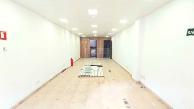 Imóvel Comercial à Venda, 80 m² em Centro - Santos