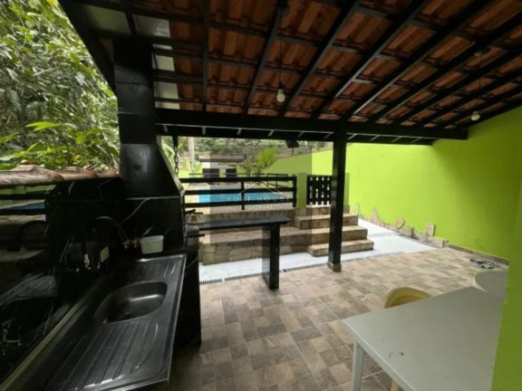 Imagem Casa com 6 Quartos à Venda, 250 m² em Verde Mar - Caraguatatuba Imagem Casa com 6 Quartos à Venda, 250 m² em Verde Mar - Caraguatatuba