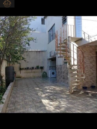 Imagem Casa com 6 Quartos à Venda, 184 m² em Vila Scarpelli - Santo André Imagem Casa com 6 Quartos à Venda, 184 m² em Vila Scarpelli - Santo André