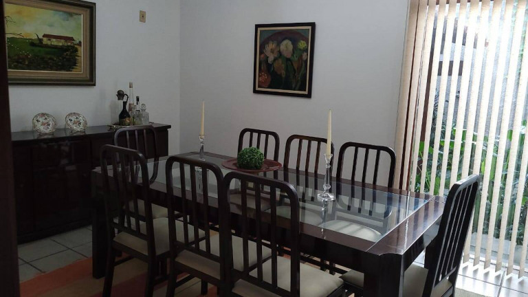 Imagem Casa com 4 Quartos à Venda, em Santo Antônio - Niterói Imagem Casa com 4 Quartos à Venda, em Santo Antônio - Niterói