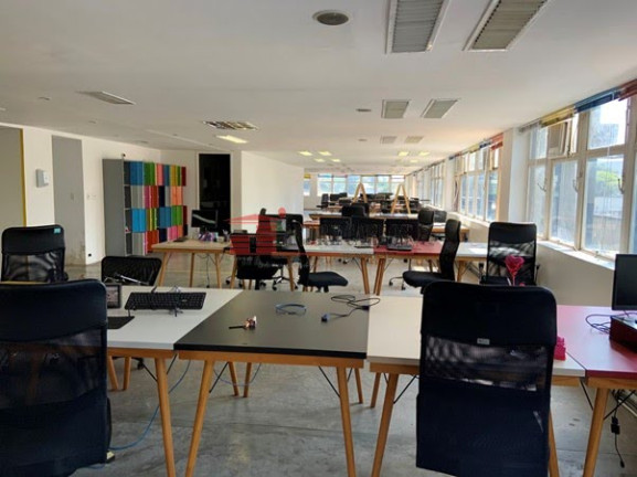 Sala Comercial à Venda, 448 m² em Pinheiros - São Paulo