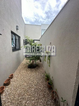 Imagem Casa de Condomínio com 4 Quartos à Venda, 300 m² em Estância Dos Ipês - Uberaba Imagem Casa de Condomínio com 4 Quartos à Venda, 300 m² em Estância Dos Ipês - Uberaba