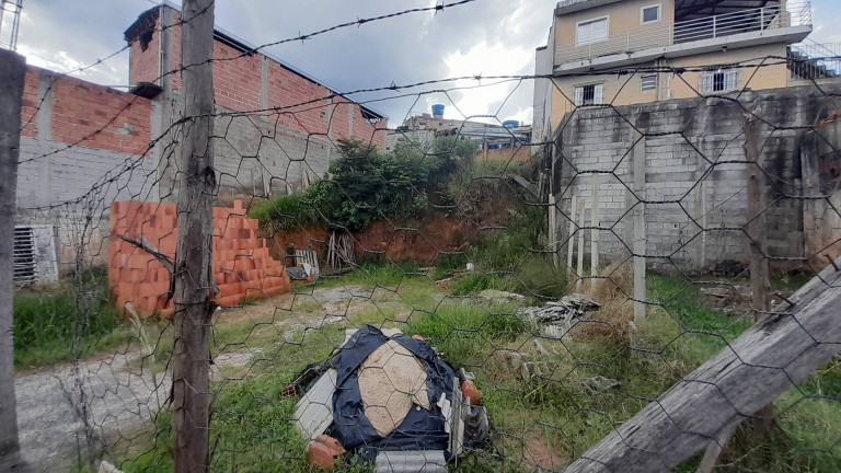 Imagem Terreno à Venda, 279 m² em Jardim Diva (fazendinha) - Santana De Parnaíba Imagem Terreno à Venda, 279 m² em Jardim Diva (fazendinha) - Santana De Parnaíba