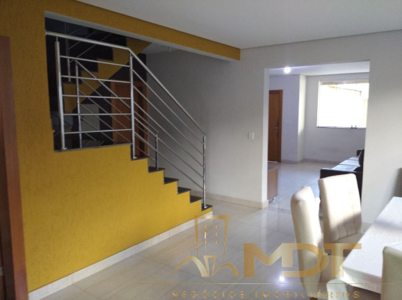Imagem Casa com 4 Quartos à Venda, 300 m² em Santa Mônica - Belo Horizonte Imagem Casa com 4 Quartos à Venda, 300 m² em Santa Mônica - Belo Horizonte