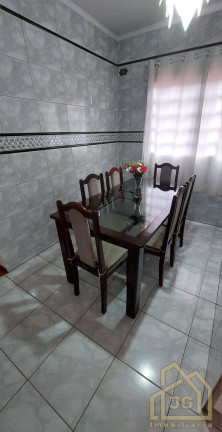 Imagem Sobrado com 6 Quartos à Venda, 200 m² em Parque João Ramalho - Santo André