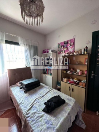 Imagem Casa com 3 Quartos à Venda, 200 m² em Vila Militar - Uberaba Imagem Casa com 3 Quartos à Venda, 200 m² em Vila Militar - Uberaba