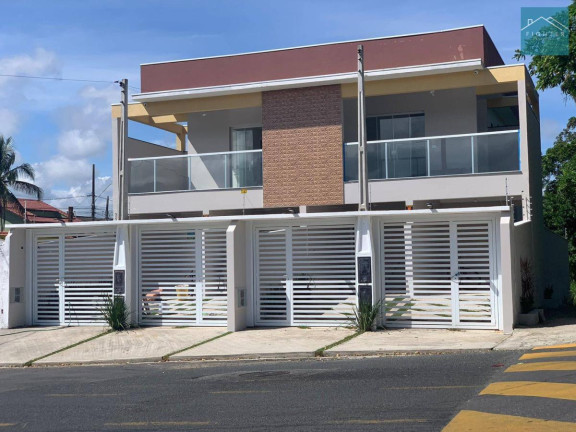 Casa com 2 Quartos à Venda, 71 m²