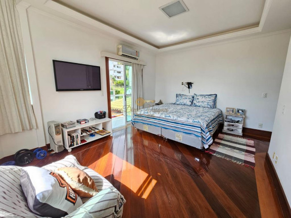 Imagem Casa com 6 Quartos à Venda, 300 m² em Tijuca - Teresópolis Imagem Casa com 6 Quartos à Venda, 300 m² em Tijuca - Teresópolis
