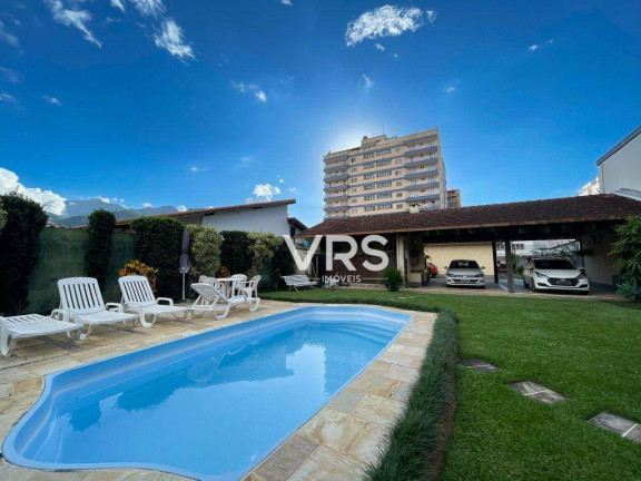 Casa com 3 Quartos à Venda, 141 m² em Várzea - Teresópolis