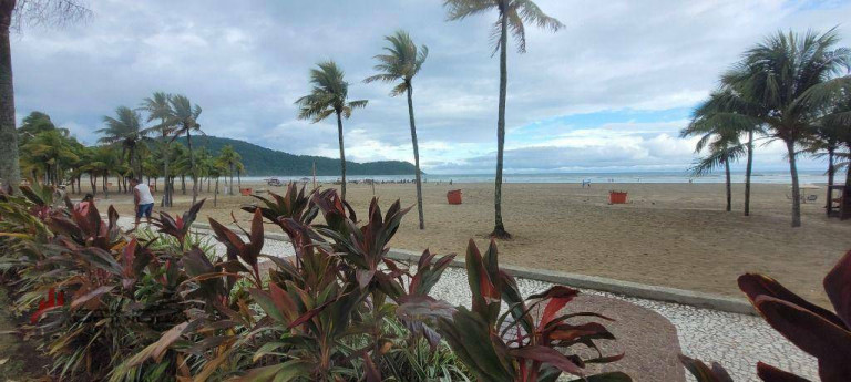 Imagem Kitnet com 1 Quarto à Venda, 32 m² em Boqueirão - Praia Grande