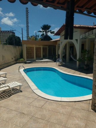 Imagem Casa com 4 Quartos à Venda, 450 m² em Ponta Negra - Natal
