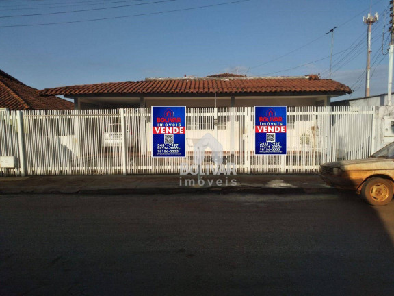 Casa com 5 Quartos à Venda, 250 m² em Setor Central - Itumbiara