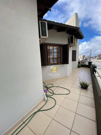 Casa com 2 Quartos para Alugar, 150 m² em Centro - Tijucas