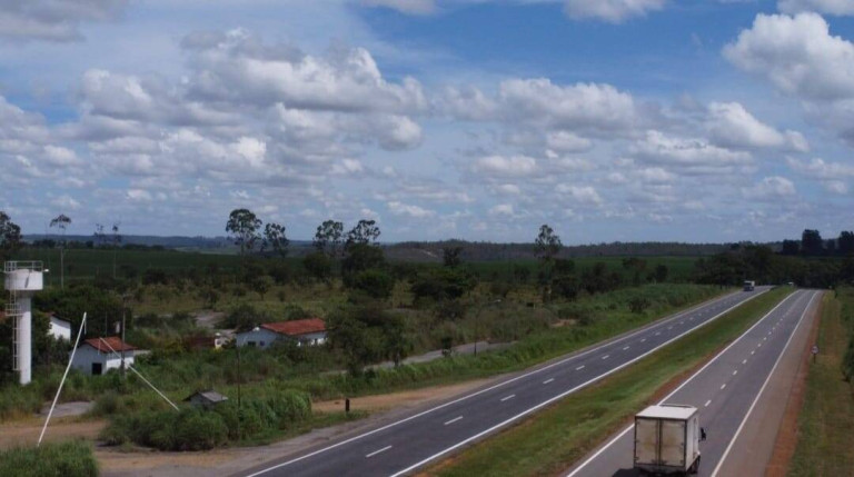 Imagem Sala Comercial à Venda, 100 m² em área Rural De Luziânia - Luziânia Imagem Sala Comercial à Venda, 100 m² em área Rural De Luziânia - Luziânia