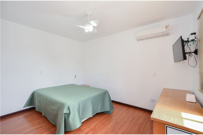 Imagem Imóvel com 4 Quartos à Venda, em Morumbi - São Paulo Imagem Imóvel com 4 Quartos à Venda, em Morumbi - São Paulo