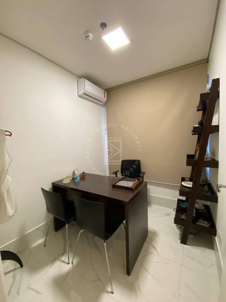 Sala Comercial à Venda, 76 m² em Centro - Jacareí