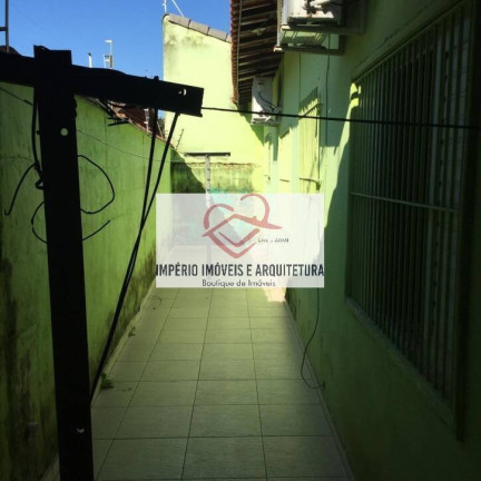 Imagem Casa à Venda, em Indaiá - Caraguatatuba Imagem Casa à Venda, em Indaiá - Caraguatatuba