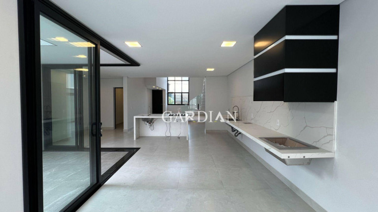 Imagem Casa com 3 Quartos à Venda, 245 m² em Jardim Residencial Alto De Itaici - Indaiatuba Imagem Casa com 3 Quartos à Venda, 245 m² em Jardim Residencial Alto De Itaici - Indaiatuba