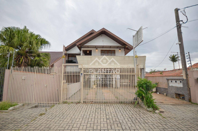 Imagem Casa com 4 Quartos à Venda, em Pinheirinho - Curitiba Imagem Casa com 4 Quartos à Venda, em Pinheirinho - Curitiba
