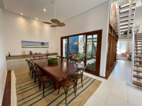 Imagem Casa com 5 Quartos à Venda, 458 m² em Guarujá - Guarujá