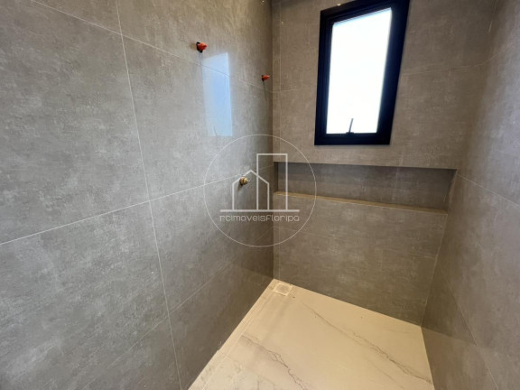 Imagem Casa com 3 Quartos à Venda, 135 m² em Ponta Das Canas - Florianópolis Imagem Casa com 3 Quartos à Venda, 135 m² em Ponta Das Canas - Florianópolis