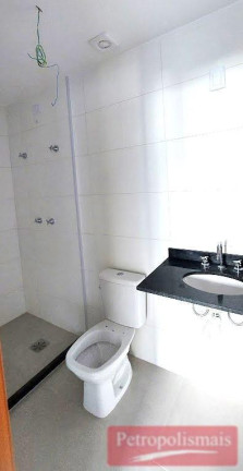 Imagem Apartamento com 2 Quartos à Venda, 62 m² em Corrêas - Petrópolis Imagem Apartamento com 2 Quartos à Venda, 62 m² em Corrêas - Petrópolis