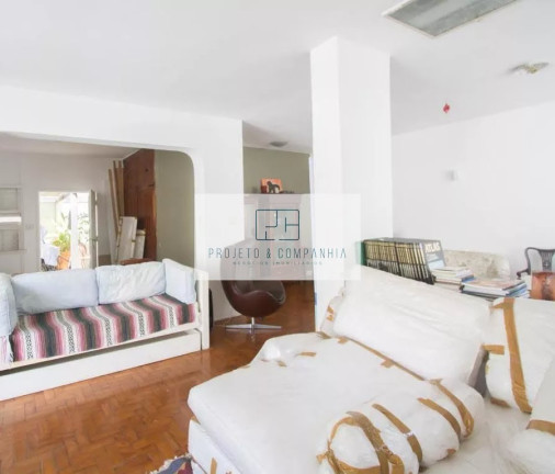 Casa com 3 Quartos à Venda, 423 m² em Granja Julieta - São Paulo