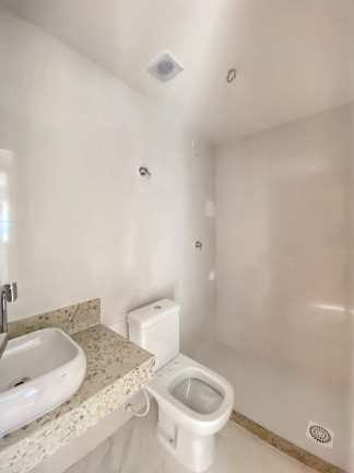 Imagem Imóvel com 2 Quartos à Venda, 65 m² em Centro - Guarapari
