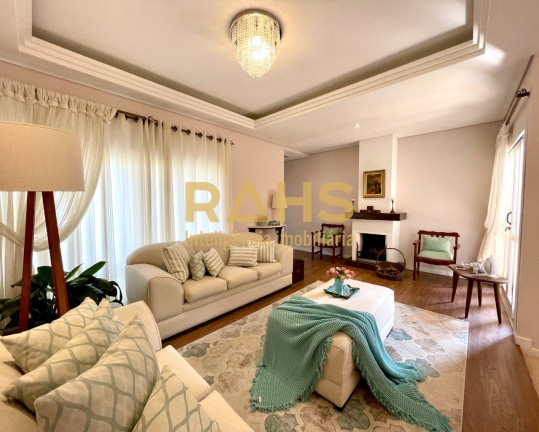 Imagem Casa com 3 Quartos à Venda, 265 m² em América - Joinville Imagem Casa com 3 Quartos à Venda, 265 m² em América - Joinville