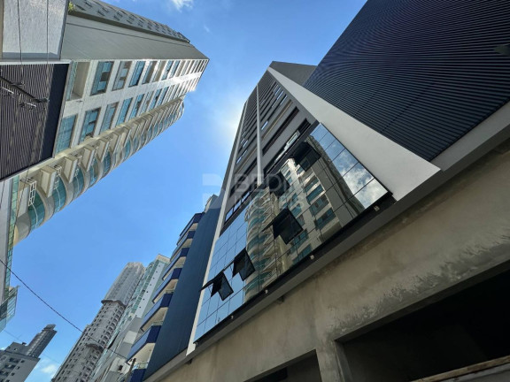 Imagem Apartamento com 3 Quartos à Venda, 132 m² em Centro - Balneário Camboriú Imagem Apartamento com 3 Quartos à Venda, 132 m² em Centro - Balneário Camboriú