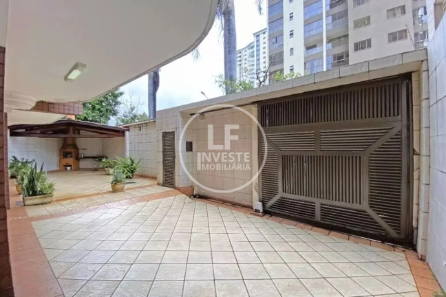 Sobrado com 4 Quartos à Venda, 308 m² em Setor Bueno - Goiânia