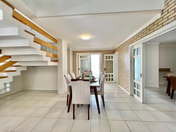 Imagem Casa com 4 Quartos à Venda, 300 m² em Atlantida - Xangri-la
