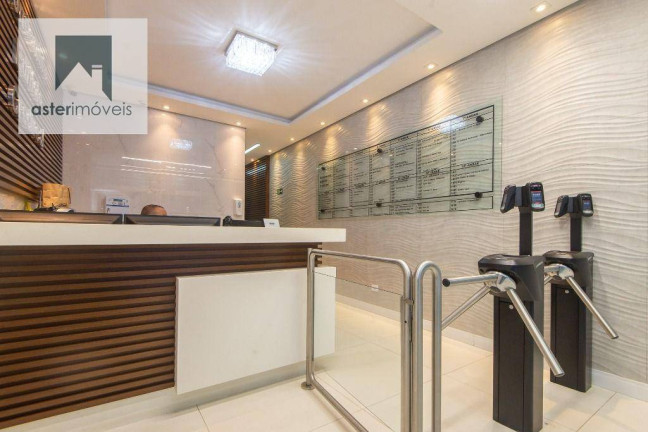 Sala Comercial à Venda, 34 m² em Centro - Curitiba