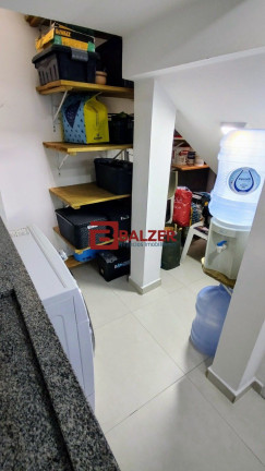 Imagem Casa com 3 Quartos à Venda, 115 m² em Centro - Florianópolis Imagem Casa com 3 Quartos à Venda, 115 m² em Centro - Florianópolis