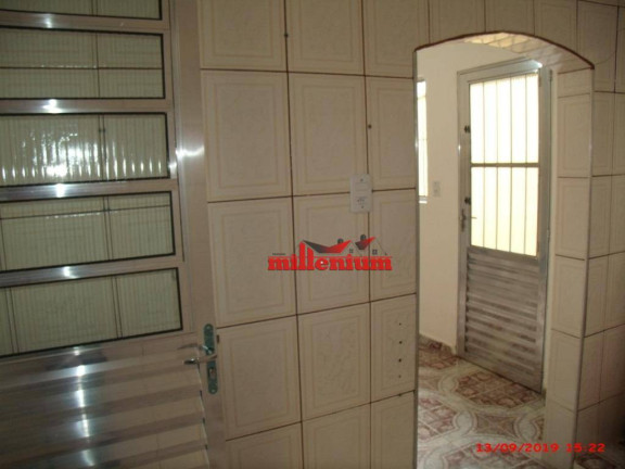 Imagem Casa com 1 Quarto para Alugar, 20 m² em Parque Boturussu - São Paulo