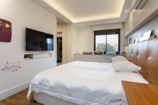 Imagem Apartamento com 3 Quartos à Venda, 185 m² em Real Parque - São Paulo Imagem Apartamento com 3 Quartos à Venda, 185 m² em Real Parque - São Paulo