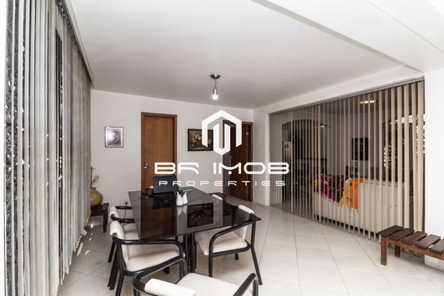Imagem Casa com 4 Quartos à Venda, 180 m² em Campo Belo - São Paulo