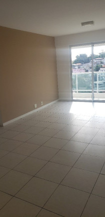 Imagem Imóvel com 3 Quartos à Venda, 85 m² em Jardim Vinte E Cinco De Agosto - Duque De Caxias Imagem Imóvel com 3 Quartos à Venda, 85 m² em Jardim Vinte E Cinco De Agosto - Duque De Caxias