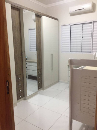 Imagem Casa de Condomínio com 3 Quartos à Venda, 150 m² em Limeira