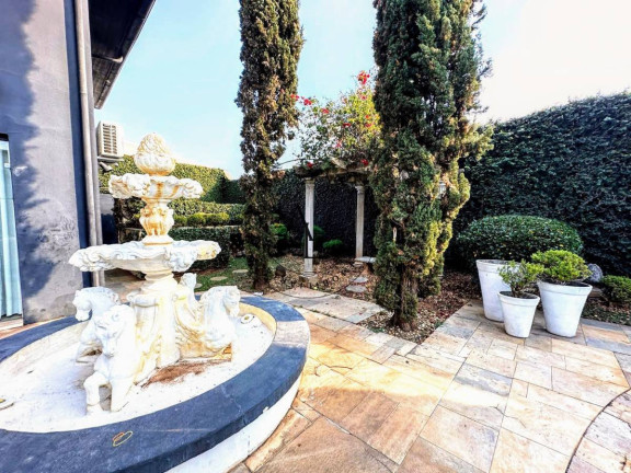 Casa com 11 Quartos para Alugar, 430 m² em Jardim Flamboyant - Campinas