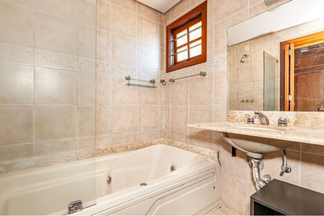 Imagem Casa de Condomínio com 3 Quartos à Venda, 205 m² em Ipanema - Porto Alegre