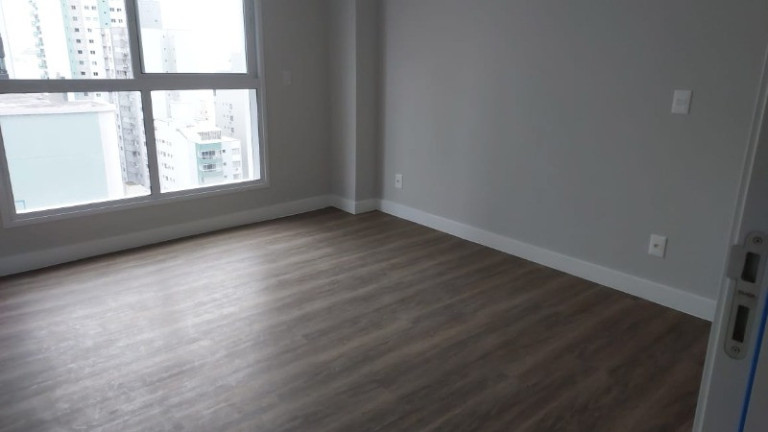Imagem Apartamento com 3 Quartos à Venda, 118 m² em Centro - Balneário Camboriú Imagem Apartamento com 3 Quartos à Venda, 118 m² em Centro - Balneário Camboriú